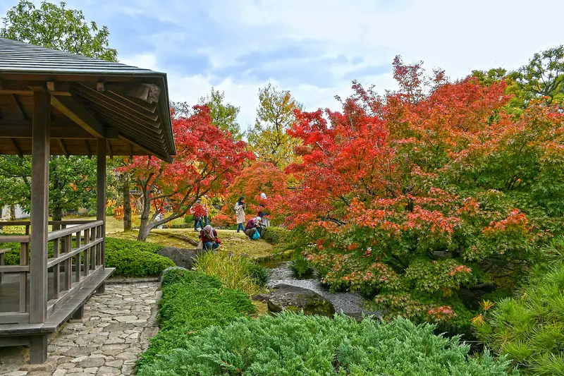 A garden scene at Kōko-en photographed in 2018; does not show all nine gardens