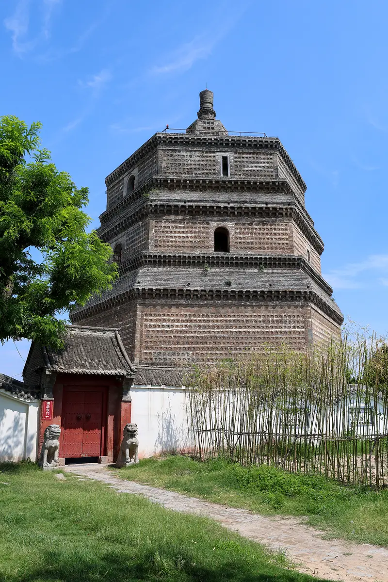 Fan Pagoda, Kaifeng (2025); the small pagoda on top was added in the early Qing