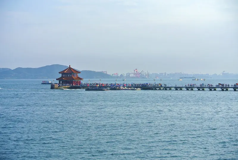 青島の八大関と桟橋