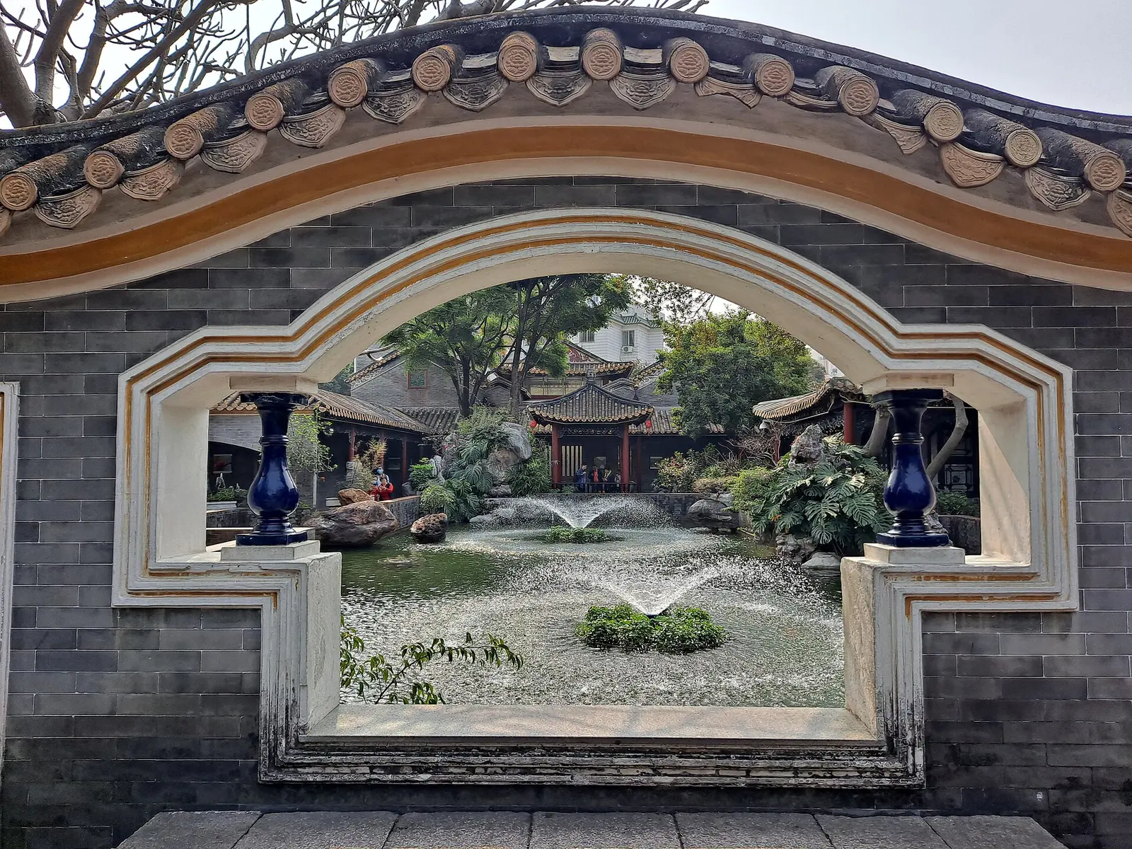Parte del Jardín Qinghui; no todos los edificios del jardín son de la misma época