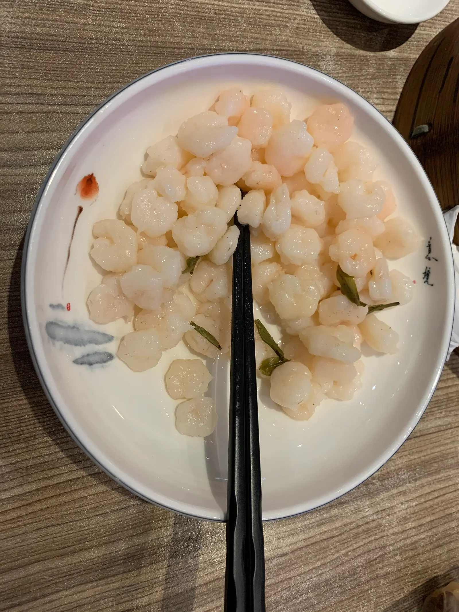 Gambas al té Longjing en Zhiweiguan, Hangzhou