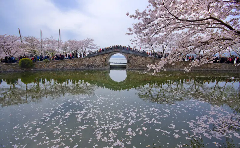 Puente Changchun en Yuantouzhu y la orilla del lago Tai, Wuxi