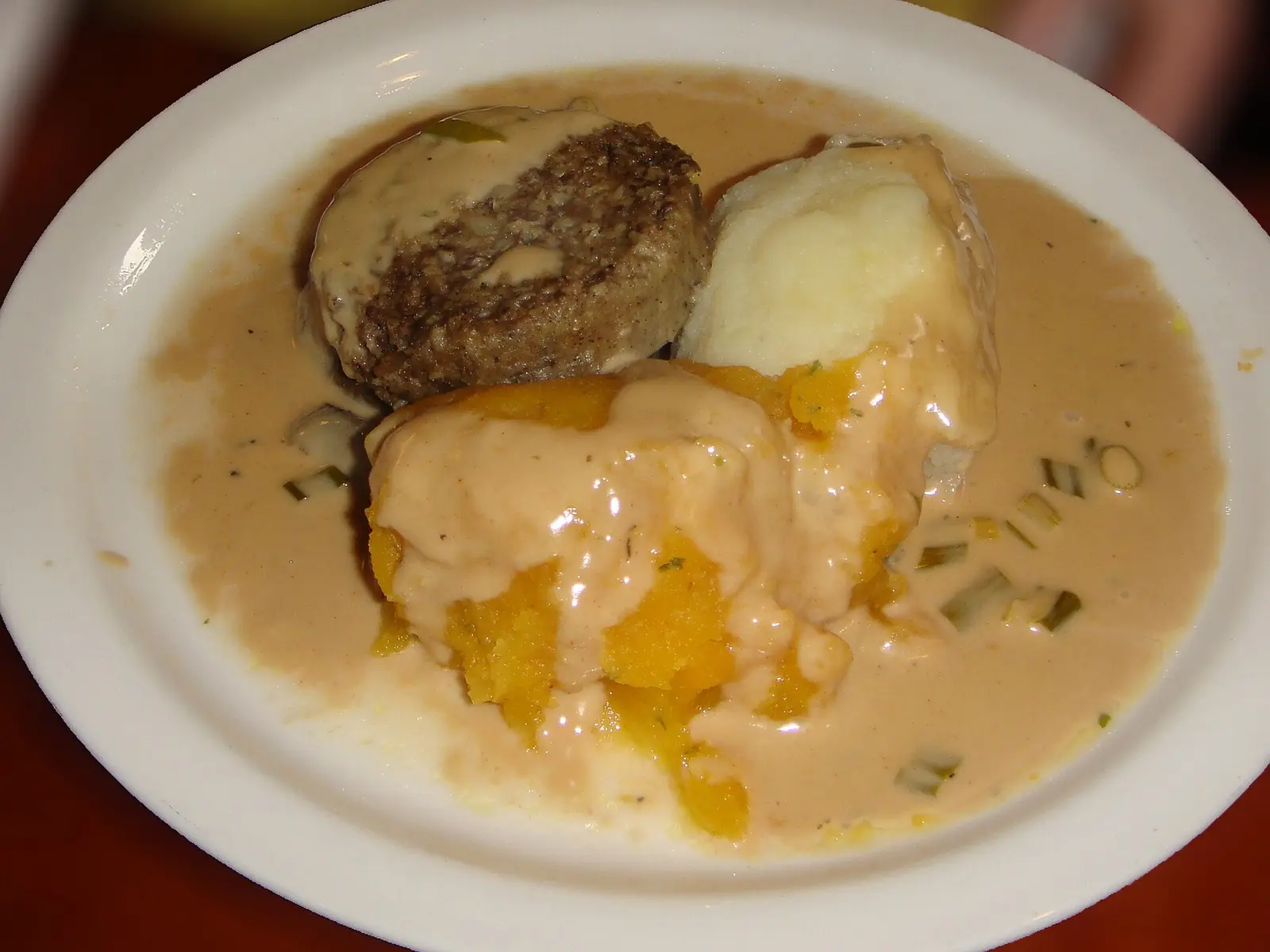 Haggis with neeps and tatties at a pub in Edinburgh