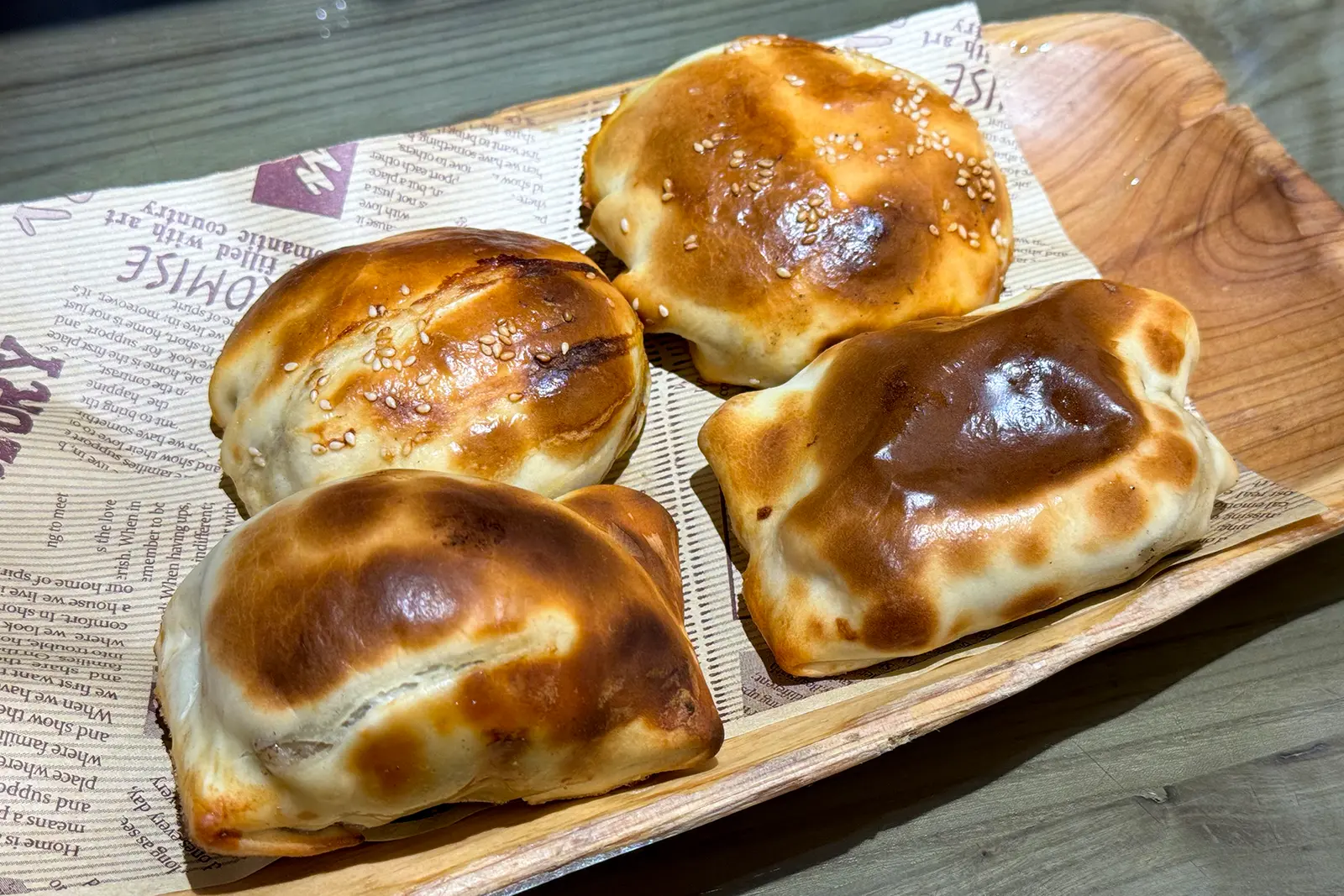 Xinjiang baked samsa; photographed at a samsa shop in Aksu (2023), not Kashgar