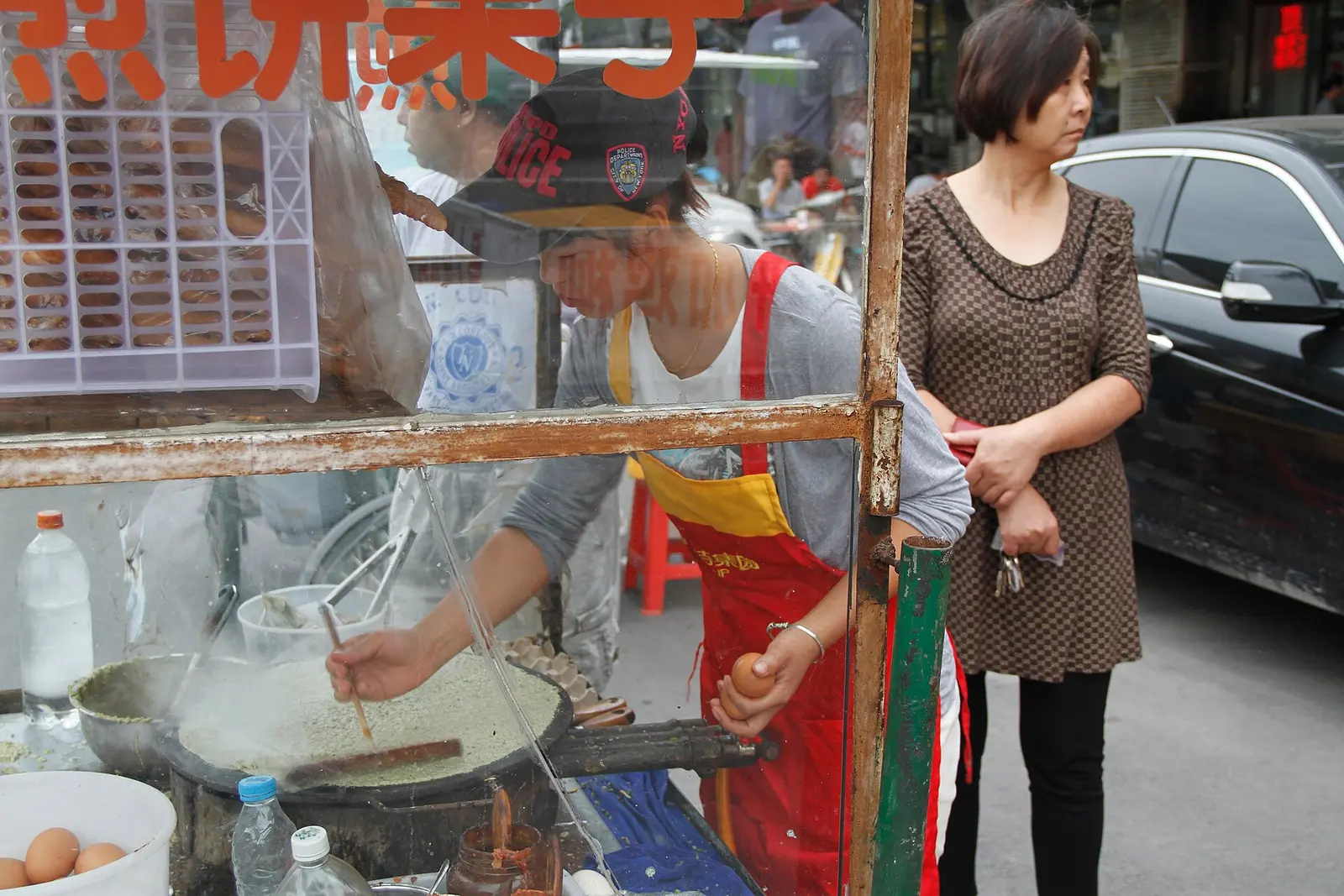 Un puesto de jianbing guozi por la mañana en Tianjin
