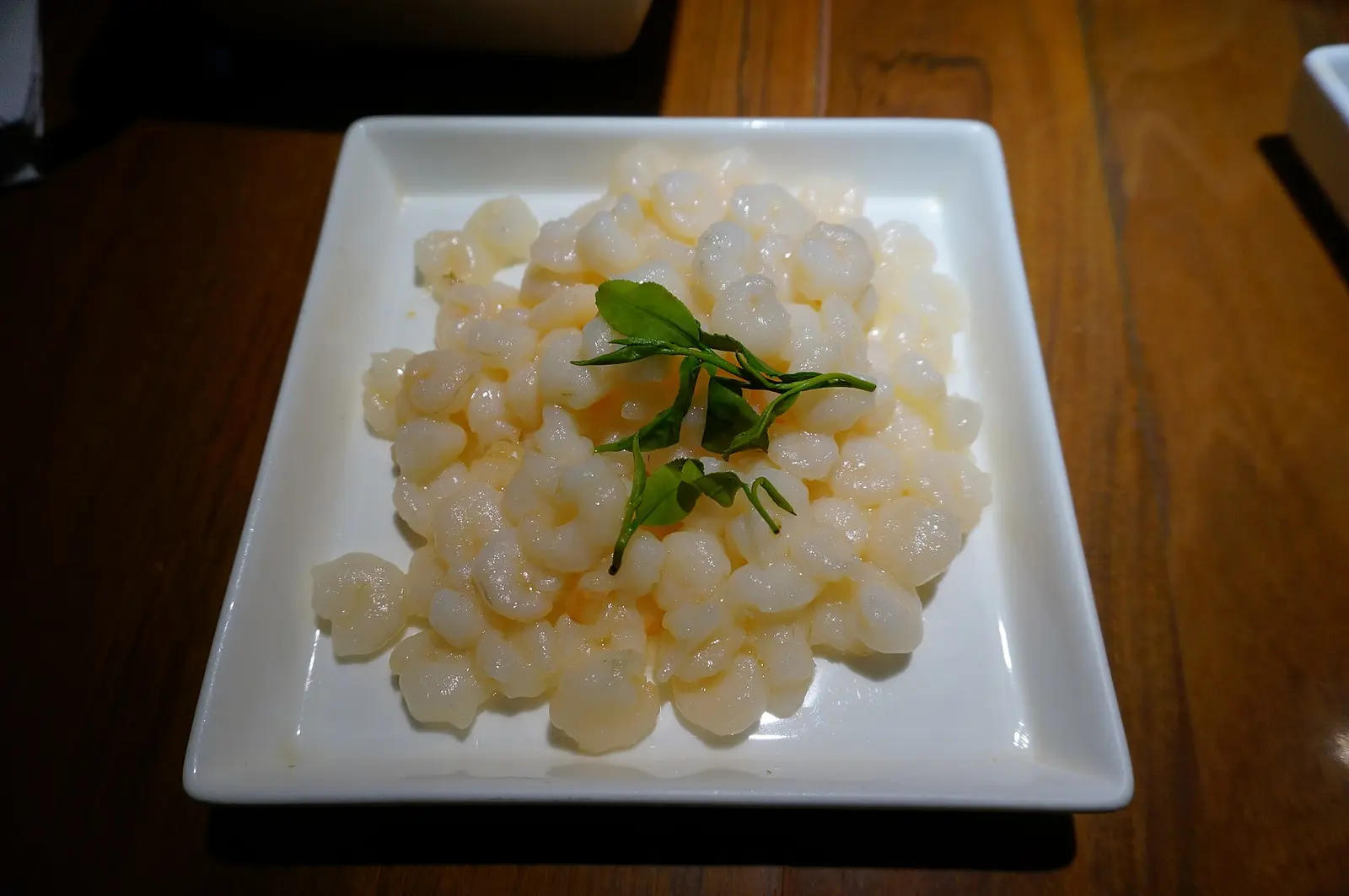 Gambas al té Longjing en el Restaurante Hangzhou (calle Yan'an, distrito de Shangcheng)