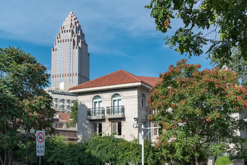 Five Great Avenues Historic District
