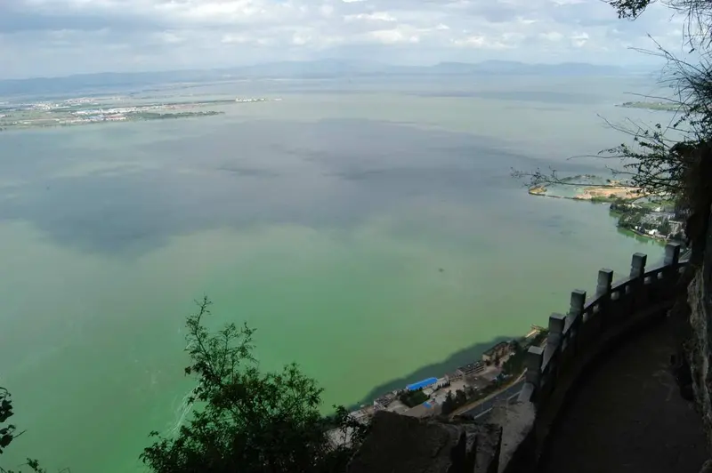 滇池湖面